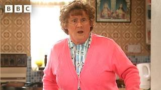 Mrs Brown Thinks Her Family Want Rid of Her - BBC