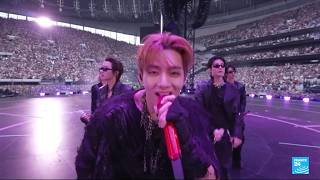 BTS déferle sur Paris : le phénomène K-pop se produit au Stade de France • FRANCE 24