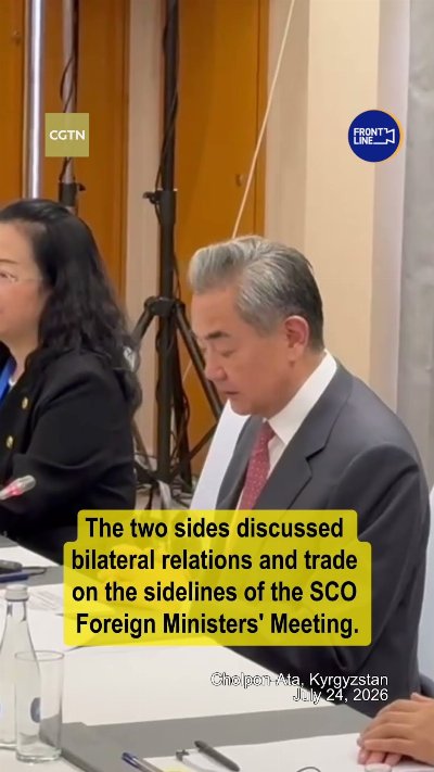 Chinese FM meets with Russian counterpart on SCO sidelines