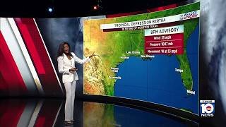Bertha breezes through southern Louisiana, expected to reach the upper Texas coast later today