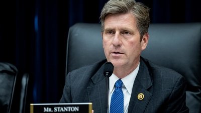 Stanton Warns Hormuz Closure Hurts Economy