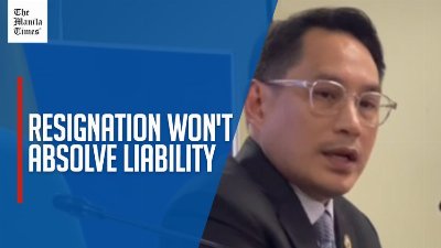 Prosecution: Resignation won't absolve VP Duterte