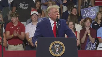“USA! USA!” Crowd erupts after TRUMP’s strongest COMMUNISM message