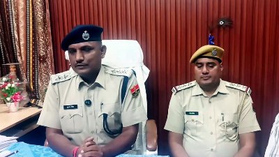 Navalgarh Deputy Sugan Singh providing details about case