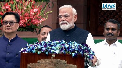 अखिलेश यादव का BJP पर हमला, बोले- "NO FAST TRACK, BJP GO BACK"