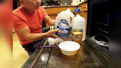 I Tried a $2 Baking Soda Paste on Burnt Grease—Here’s What Happened!
