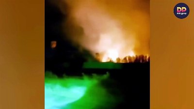 Una bola de fuego ilumina el suroeste de Irán tras un ataque de EE.UU. a una base militar