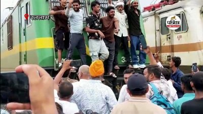 भारी बारिश से कई ट्रेनें प्रभावित