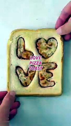 LOVE Pizza Toast